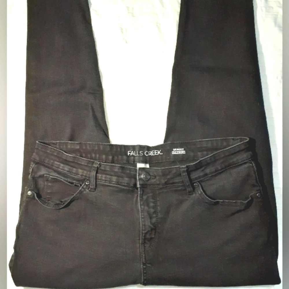 Falls Creek black skinny stretch jeans. Size 16.